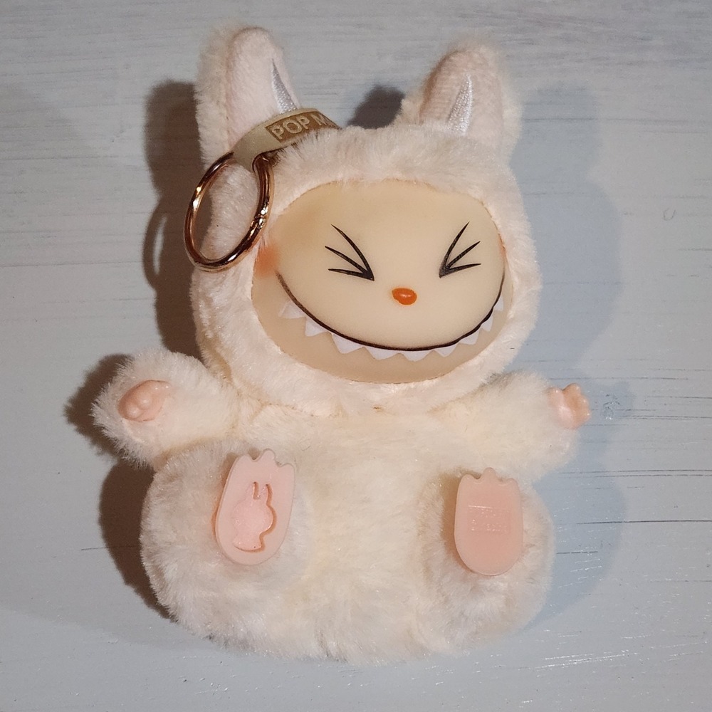 Pop MART Labubu The Monsters Have A Seat Vinyl Plush Sisi Doll Loose Bag Clip